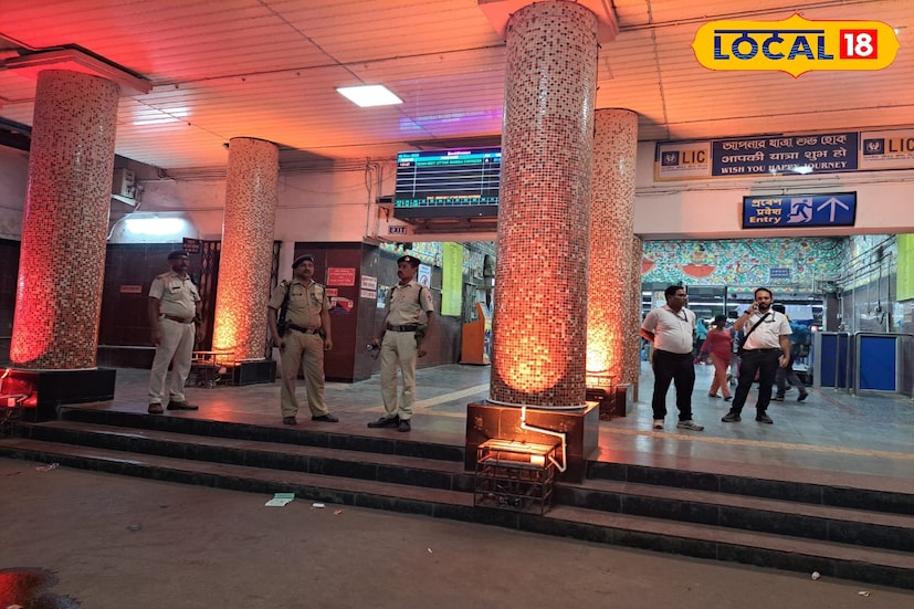 বিস্ফোরণের ঘটনা ঘটতে হাওড়া স্টেশনের প্ল্যাটফর্মে যাত্রীদের লাগেজ মেশিনারী ডগস, ফোর্সের মাধ্যমে তল্লাশি চলছে। পাশাপাশি স্টেশনের বাইরে নজরদারি জোরদার করা হয়েছে। হাওড়া ব্রিজ চত্বরেও জোরদার করা হয়েছে নিরাপত্তা। শহরে প্রবেশ এবং বাইরে যানবাহনে জোর নজরদারি।(ছবি ও তথ্য : রাকেশ মাইতি) 