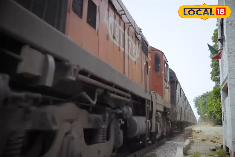 *আসানসোল ডিভিশনের জনসংযোগ আধিকারিক এক হোয়াটসঅ্যাপ বার্তায় জানিয়েছেন, ১২, ১৬, ১৭, ১৮ ও ১৯ নভেম্বর সন্ধ্যা ৭ঃ০৫ মিনিটে অন্ডাল থেকে ছাড়ার কথা থাকলেও অন্ডাল-সাঁইথিয়া মেমু ট্রেনটি সাঁইথিয়া স্টেশনের পরিবর্তে কুনুরি স্টেশনে যাত্রা শেষ করবে।