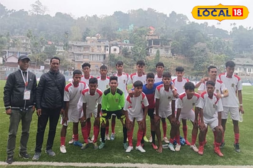 দেশের বিভিন্ন প্রান্ত থেকে ট্রায়ালে আসা পাঁচশোরও বেশি খুদে ফুটবলারের মধ্যে থেকে বেছে নেওয়া ২১ জনের দলে জায়গা পেয়েছে দিশম — যা তার প্রতিভার স্বীকৃতি।