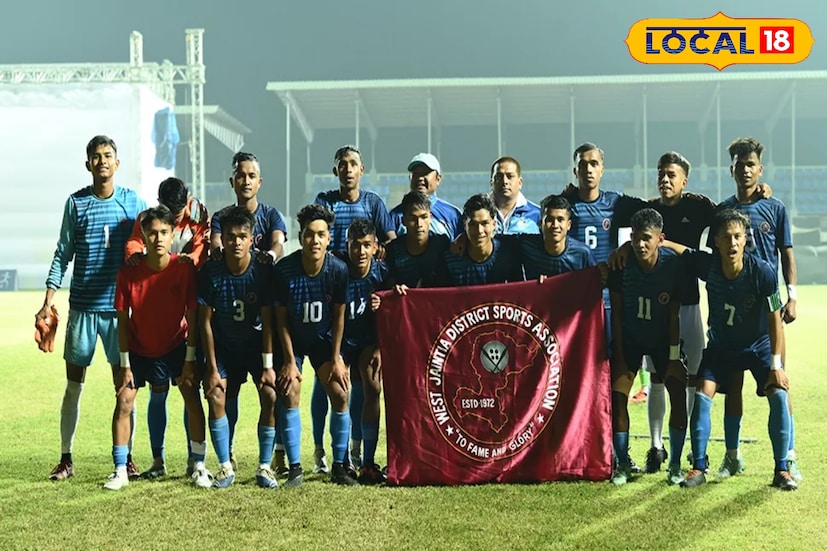 ছোটবেলা থেকেই ফুটবলে মগ্ন দিশম মাত্র সাড়ে ছয় বছর বয়সে কল্যাণী পুরসভার ফুটবল অ্যাকাডেমিতে প্রশিক্ষণ শুরু করে। সেখান থেকেই তার ফুটবলযাত্রা। এরপর সুযোগ আসে অনূর্ধ্ব-১২ জেলা লিগে খেলার। জেলা কোচের চোখে পড়ে দিশমের প্রতিভা।