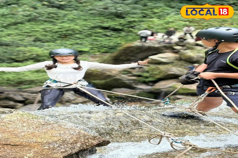 *পেমলিংয়ের রিপলিং শুরু হয়েছে কালিম্পং গোর্খাল্যান্ড টেরিটোরিয়াল অ্যাডমিনিস্ট্রেশনের (জিটিএ) উদ্যোগে। স্থানীয় পর্যটনকে আরও বেশি উৎসাহ দিতে গত সপ্তাহে আনুষ্ঠানিকভাবে উদ্বোধন করা হয় এই নতুন অ্যাডভেঞ্চার স্পোর্টসের। জিটিএ-র সহযোগিতায় শুক্রবার, শনিবার ও রবিবার নিয়মিতভাবে রিপলিং চালু রাখার পরিকল্পনা করা হয়েছে। নিরাপত্তা ব্যবস্থা ও পর্যটকদের সুবিধার দিকেও বিশেষ গুরুত্ব দিচ্ছে প্রশাসন।