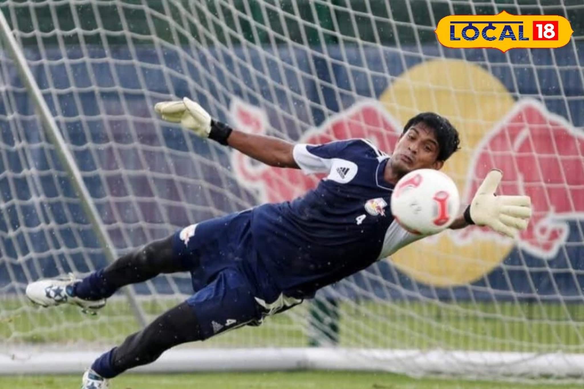 North 24 Parganas News: 'স্পাইডারম্যানের জালেই' ধরা পড়ছে ভবিষ্যতে ভারতীয় ফুটবলের আশা! জেলায় প্রতিভার খোঁজে সুব্রত পাল