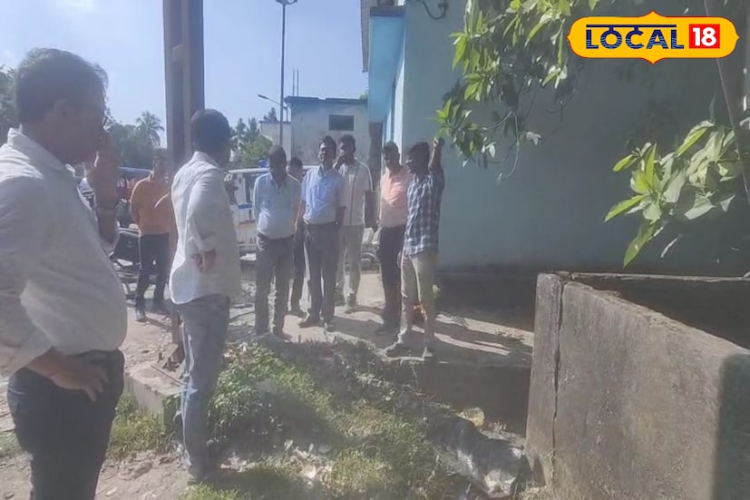 হাসপাতালে রোগী কল্যাণ সমিতির চেয়ারম্যান সুমন কাঞ্জিলাল ও হাসপাতাল সুপার পরিতোষ মন্ডল পূর্ত দফতরের এক্সকিউটিভ ইঞ্জিনিয়ার, ঠিকাদারকে পুরো কাজ কীভাবে সম্পন্ন করতে হবে তা জেলা হাসপাতাল ঘুরে বুঝিয়ে দেন। 