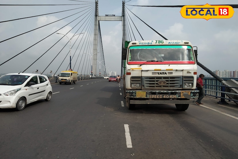 নিবড়া দিক থেকে আসা সাঁতরাগাছি স্টেশনে যেতে ইচ্ছুক ছোট যানবাহনগুলিকে সাঁতরাগাছি স্টেশন পর্যন্ত কোনা এক্সপ্রেসওয়ে ব্যবহার করার অনুমতি দেওয়া হবে। কাজীপাড়া/হ্যাংসাং ক্রসিং থেকে ছোট যানবাহনগুলি সাঁতরাগাছি স্টেশনে যাওয়ার উদ্দেশ্যে হ্যাং সাং ক্রসিং-এর সুবিধা নিতে পারে - ডান মোড়- বেলেপোল - নোটুন রাস্তা আরও - বাম মোড় - সাঁতরাগাছি আরও - রামরাজতলা রেলওয়ে ক্রসিং - জগাছা পিএস - সাঁতরাগাছি রেলওয়ে স্টেশনের দিকে বাম মোড়। (ছবি ও তথ্য: রাকেশ মাইতি)