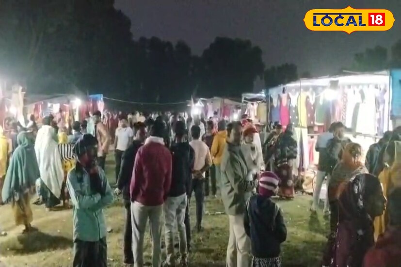 এই হাটে নিত্যপ্রয়োজনীয় সামগ্রী থেকে শুরু করে আসবাবপত্র, ঘর সাজানোর সামগ্রী, নানা ধরনের খাবার সবই মিলবে। উদ্বোধনের দিন থেকেই ব্যবসায়ী ও ক্রেতাদের ভিড় চোখে পড়ে। জানা গিয়েছে, দূরে গিয়ে কেনাকাটার অসুবিধা দূর করতেই গ্রামের মানুষের সুবিধার জন্য এই হাট শুরু করা হয়েছে।তথ্য ও ছবি: বনোয়ারীলাল চৌধুরী