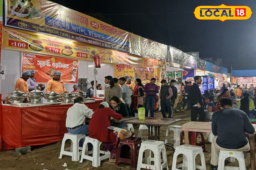 জমিয়ে খাওয়া-দাওয়ার পাশাপাশি প্রতিদিন সন্ধ্যায় থাকবে নানান সংস্কৃতি অনুষ্ঠান। তাই খাওয়া দাওয়ার উপভোগ করতে পারবেন অনুষ্ঠান। ভাবছেন তো কিভাবে আসবেন? আপনি যদি বর্ধমানে থাকেন তাহলে বাইক অথবা টোটো করে আসতে পারেন উৎসব ময়দানে। বর্ধমানের বাইরে থেকে বাসে করে এলে আপনাকে নামতে হবে বীরহাটায় সেখান থেকে মাত্র পাঁচ মিনিটের হাঁটা। ট্রেনে এলে বর্ধমান স্টেশনে নেমে আপনাকে টোটো করে যেতে হবে উৎসব ময়দান অথবা ডাউন সার্ভিসের করে যেতে হবে বীরহাটা। (ছবি ও তথ্য: সায়নী সরকার)