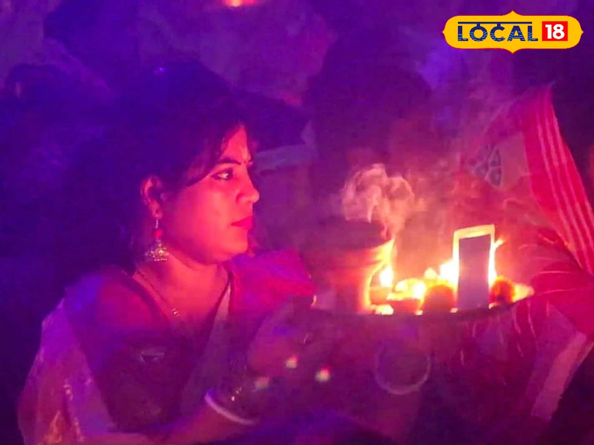 North 24 Parganas News:দেগঙ্গার চাকলা লোকনাথ মন্দিরে অনন্য পরিবেশ, সন্ধে নামতেই জ্বলে উঠল হাজার হাজার প্রদীপ