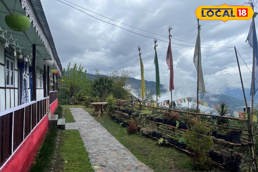 *পর্যটকেরাও বলছেন, এই অঞ্চলের সবচেয়ে বড় সুবিধা—এখানে পৌঁছতে NH10-এর উপর নির্ভর করতে হয় না, ফলে ধস আটকাতে পারে না ছুটি। অবস্থানগত সুবিধা হিসেবে লাভা, লোলেগাঁও, রিশপ, কোলাখাম, পেডং, রামধুরা থেকে শুরু করে রেশিখোলা বা জুলুক—সব গন্তব্যই হাতের মুঠোয়।