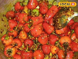 উত্তরের খাবার দক্ষিণের হেঁসেলে! শীতে তীব্র ঝাল ডোলো লঙ্কা দিয়ে ঝটপট বানান আচার, রইল রেসিপি