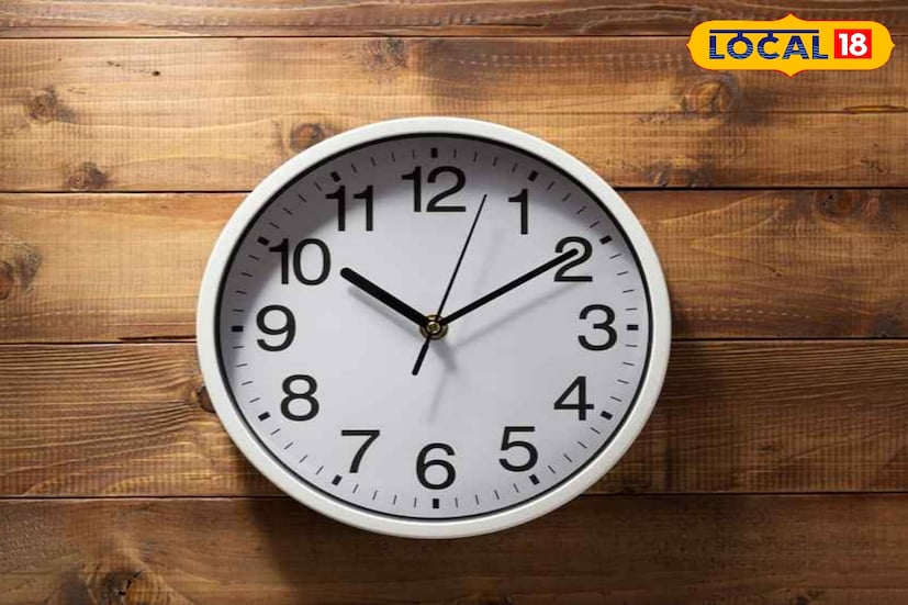 স্বচ্ছ ও পরিষ্কার ডায়ালের ঘড়িঃ অগো ছালো বা অত্যধিক ডিজাইনযুক্ত ঘড়ি বিভ্রান্তি বাড়ায়। সহজ-পাঠ্য, পরিষ্কার ডায়াল মানসিক স্বচ্ছতা আনে।