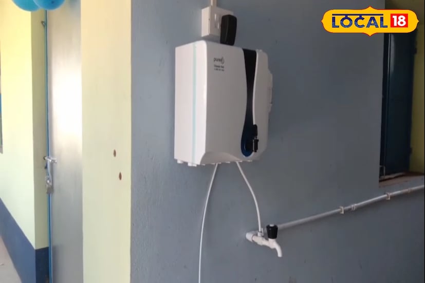 একই সঙ্গে তিনি বলেন, এই এলাকায় ভোট দেওয়ার জন্য অস্থায়ী ক্যাম্প করতে হতো তবে এখন এই কক্ষ এলাকাবাসীর ভোট প্রদানের ক্ষেত্রেও কাজে লাগবে। চেয়ারম্যান সুব্রত ঘোষ ভাইস চেয়ারম্যান কৌশিক প্রামানিক রাজ্য সরকার এবং সংখ্যালঘু দফতরকে ধন্যবাদ জ্ঞাপন করেন।