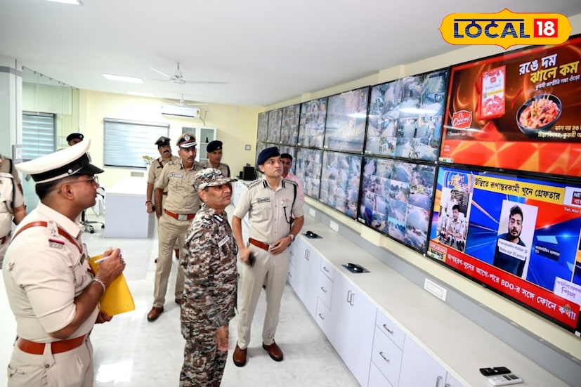 এটি একটি নবনির্মিত কন্ট্রোল রুম। এই কন্ট্রোল রুমের মাধ্যমে জনসাধারণকে প্রদান করা হবে আরও উন্নতমানের জনসেবা। কন্ট্রোল রুমের মাধ্যমে বাড়বে সিসিটিভির নজরদারি। পুলিশের চোখ ছড়িয়ে রয়েছে গোটা বাঁকুড়া জেলা জুড়ে। বাঁকুড়া শহরের এই কন্ট্রোল রুম এখন নতুন শক্তিমত্তা হয়ে উঠল।