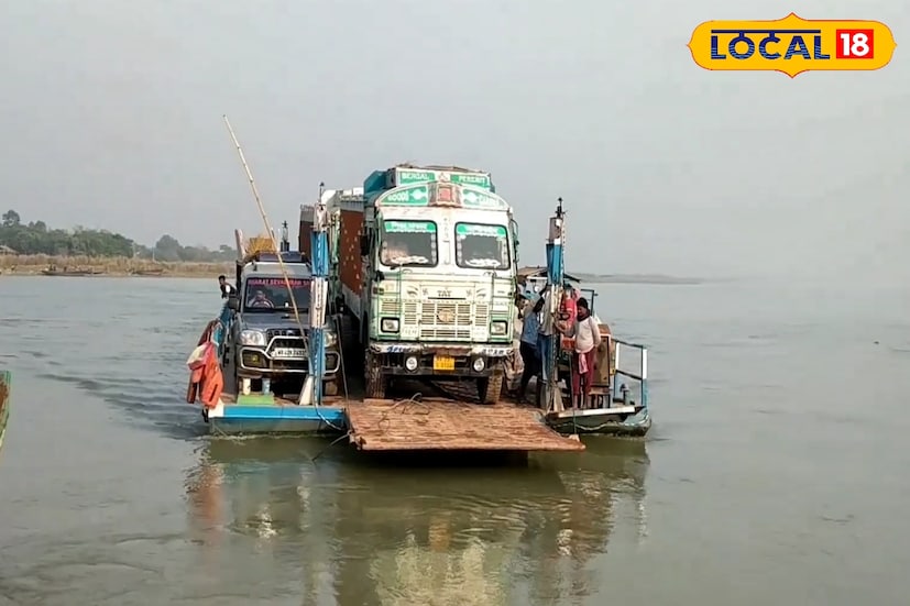 সেতু বন্ধ হওয়ার পর এই সমস্ত ভারী যানবাহন পারাপারের উপায় রয়েছে একমাত্র এই ভেসেল। ইতিমধ্যেই এই রুটে জলপথে চাপ বেড়েছে মানুষ থেকে শুরু করে যানবাহন সবকিছুর।