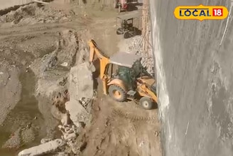 ধসে পড়েছে উত্তরবঙ্গের গুরুত্বপূর্ণ সেতু, স্থানীয়দের মধ্যে প্রবল আতঙ্ক