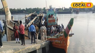 নারায়ন পুর মৎস্যবন্দরে