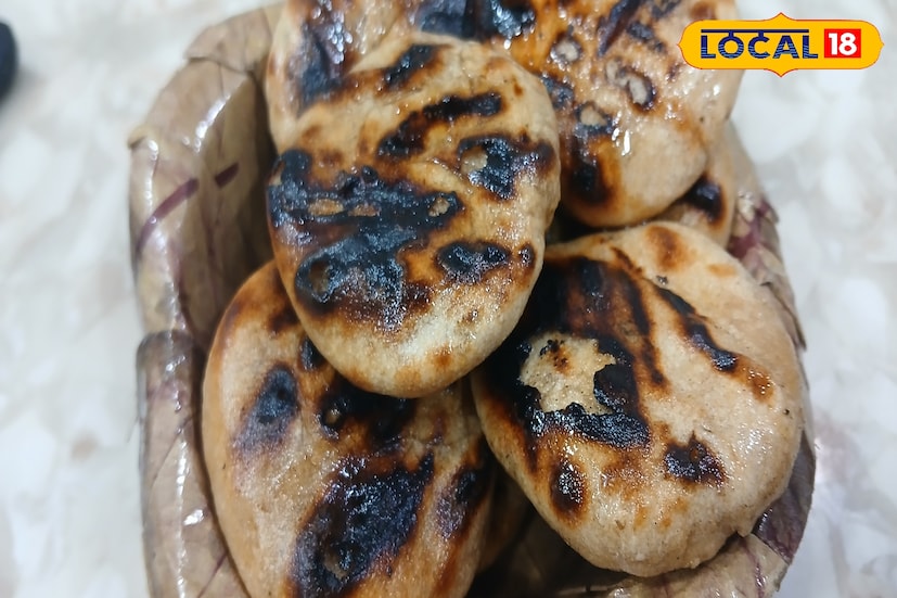 দুপুর থেকে কয়েক ঘন্টা রীতিমত মানুষ লিট্টি চোখা । পাঁচ দশকের দোকান, দূর দূরান্ত থেকে মানুষ আসে। লালবাজার ভবানীপুর শিবপুর বা ডোমজুড় বিভিন্ন স্থান থেকে ক্রেতারা আসেন। জেলায় এই দোকানের লিট্টি ' র স্বাদ অন্য মাত্রায়। যা সম্পূর্ণ আলাদা। মাত্র ১০ টাকা পিস দাম হলেও, এই খাবার মুখেদিলে বদলে যাবে সাধারণ লিট্টি চোখার ধারণা।