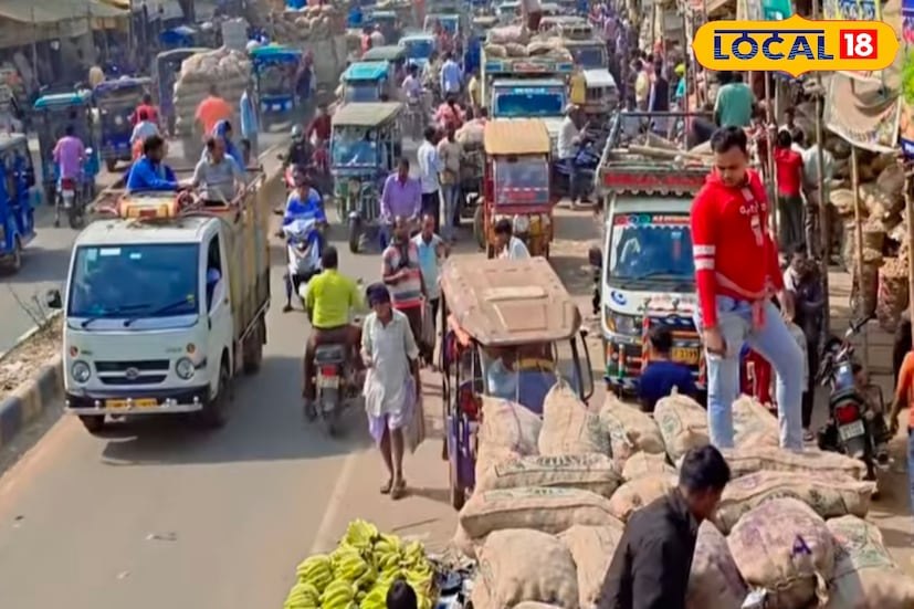 আলু বীজ পরিবহনের গাড়ির সংখ্যা কমেছে। অন্যান্য বছরের তুলনায় এবছর আলু বীজ আনার গাড়ির সংখ্যাও উল্লেখযোগ্যভাবে কম। সাধারণত চন্দ্রকোনা রোড এলাকায় ২০০০-এর মতো গাড়িতে আলু বীজ আসে। কিন্তু এবছর এখন পর্যন্ত এসেছে মাত্র ১২০০টির মতো গাড়ি।