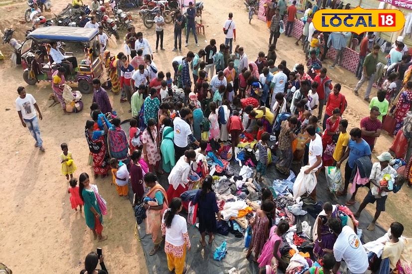 অনেকেরই জামাকাপড়ের প্রয়োজন আছে। কিন্তু তাঁরা হয়তো আর্থিক অভাবে কিনতে পারেন না। এমন মানুষেরা এখানে এসে সম্পূর্ণ বিনামূল্যে নিজেদের পছন্দ ও প্রয়োজন মতো জামাকাপড় সংগ্রহ করেন।