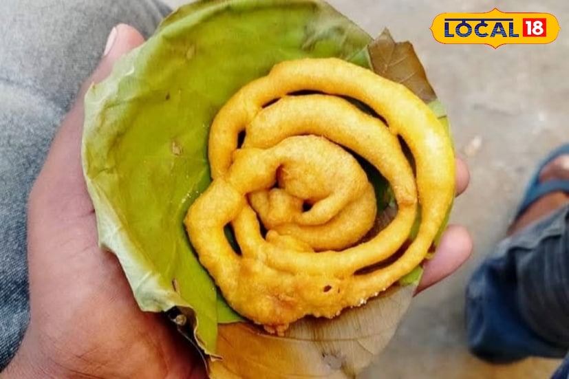 শীতকালীন প্রতিটি সকাল-বিকেলে পুরুলিয়ার বাজারে ভিড় করে থাকেন ভাবরাপ্রেমীরা। গ্রাম থেকে শহর, সর্বত্র ছড়িয়ে থাকা এই ছোট্ট তেলেভাজা কেবল পুরুলিয়ার মানুষেরই নয়, বাইরের পর্যটকদের মনও জিতে নিয়েছে অনেক আগেই। (ছবি ও তথ্য: শান্তনু দাস)