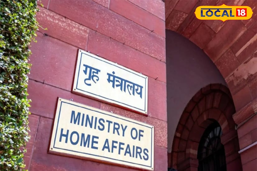 বিজ্ঞপ্তি অনুযায়ী, এই পদে মোট শূন্যপদ ৩৬২টি। সংরক্ষিত শ্রেণির প্রার্থীদের জন্য নির্দিষ্ট আসনও রাখা হবে। কলকাতা, শিলিগুড়ি, গুয়াহাটি, চেন্নাই, পটনা, রায়পুর-সহ দেশের আরও কয়েকটি গুরুত্বপূর্ণ শহরেই সফল প্রার্থীদের পোস্টিং দেওয়া হতে পারে। ছবি ও তথ্য : ঋত্বিক ভট্টাচার্য