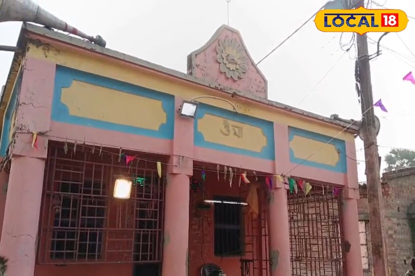 জামালপুরবাসী তথা তৃণমূলের ব্লক সভাপতি মেহেমুদ খাঁন বলেন, মা সবার। ধর্ম যার যার উৎসব সবার।মায়ের কাছে ব্লকের সমস্ত মানুষের মঙ্গল কামনা করি। (ছবি ও তথ্য: সায়নী সরকার)