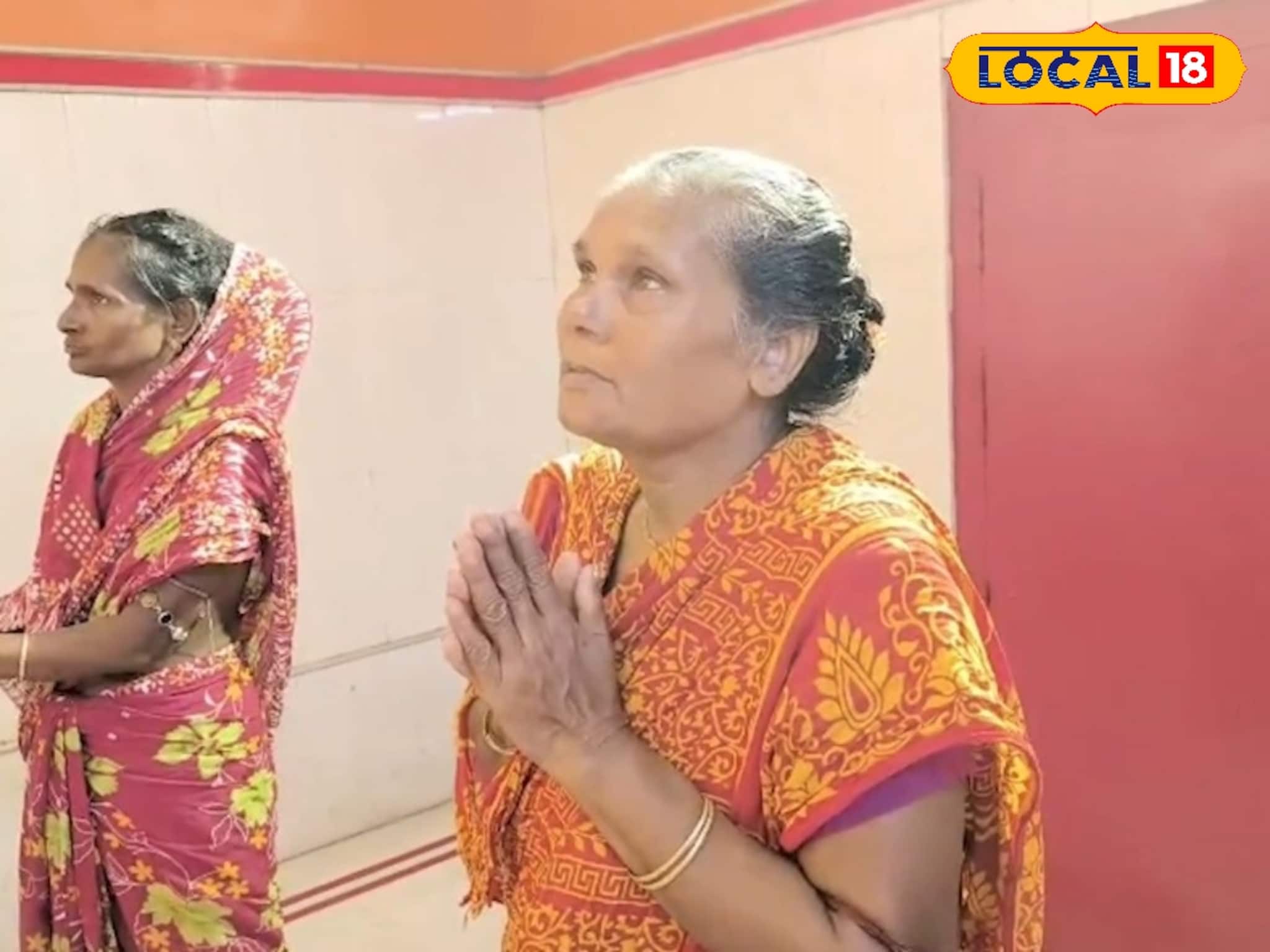 SIR নথি খুঁজতে গিয়েই, কুড়ি বছরের হারানো মেয়েকে খুঁজে পেলেন দত্তপুকুরের এক মা, কী ভাবে? শুনলে চোখ কপালে উঠবে!