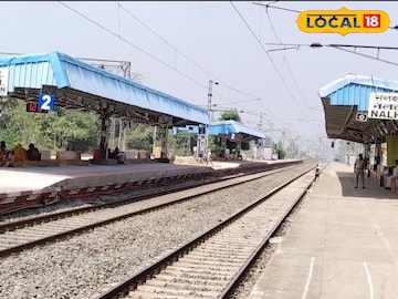বীরভূমের এই স্টেশনে ‌যাত্রী নামাতে দু’বার  থামতে হয় ট্রেনকে