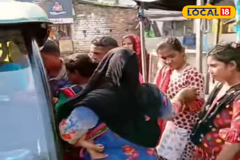 স্থানীয়ভাবে মানবিক এই উদ্যোগের খবর ছড়িয়ে পড়তেই এলাকাজুড়ে প্রশংসার ঢেউ। ঘোষবাড়ির উদ্যোক্তারা জানিয়েছেন, সমাজের পাশে থাকার উদ্দেশ্যেই এই পদক্ষেপ - যাতে কোনও মানুষকে খালি পেটে দিন না কাটাতে হয়। খাবার দেওয়ার কোনও শর্ত নেই। যে প্রয়োজন বোধ করবেন, তাকে সাদর আমন্ত্রণ জানানো হবে।