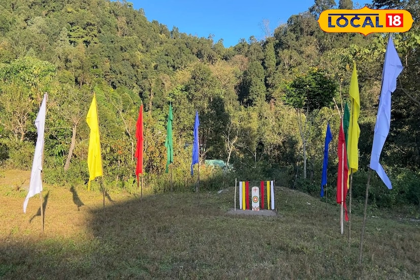 প্রথমবারের সাফল্যের পর দ্বিতীয়বার বক্সা পাহাড়ে ডুকপা উৎসবের আয়োজন করা হল। ২৮ নভেম্বর, শুক্রবার থেকে শুরু হবে উৎসব। লামাপুজোর মধ্য দিয়ে শুরু হবে ডুকপা উৎসব। (ছবি ও তথ্য: অনন্যা দে)