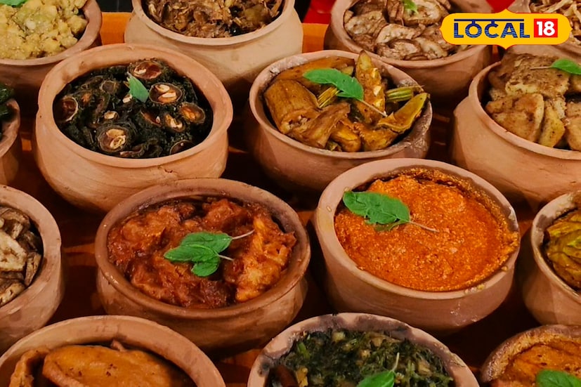 আর ডিনারের মহাপ্রসাদেও দুপুরের মতই দুই ধরনের প্যাকেজ রয়েছে। সাধারণ প্যাকেজে অন্নভোগ-সহ পাঁচ রকমের পদ। আর স্পেশাল প্যাকেজে অন্ন ভোগ-সহ আট রকমের পদ। যেদিন জগন্নাথ দেবকে যা ভোগ দেওয়া হবে তাই মহাপ্রসাদ হিসেবে ভক্তদের কাছে পৌঁছে দেওয়া হবে। প্রতিদিন ভিন্ন রকম প্রস্তুতি থাকায় ভক্তরা নতুন স্বাদের অভিজ্ঞতা পাবেন।