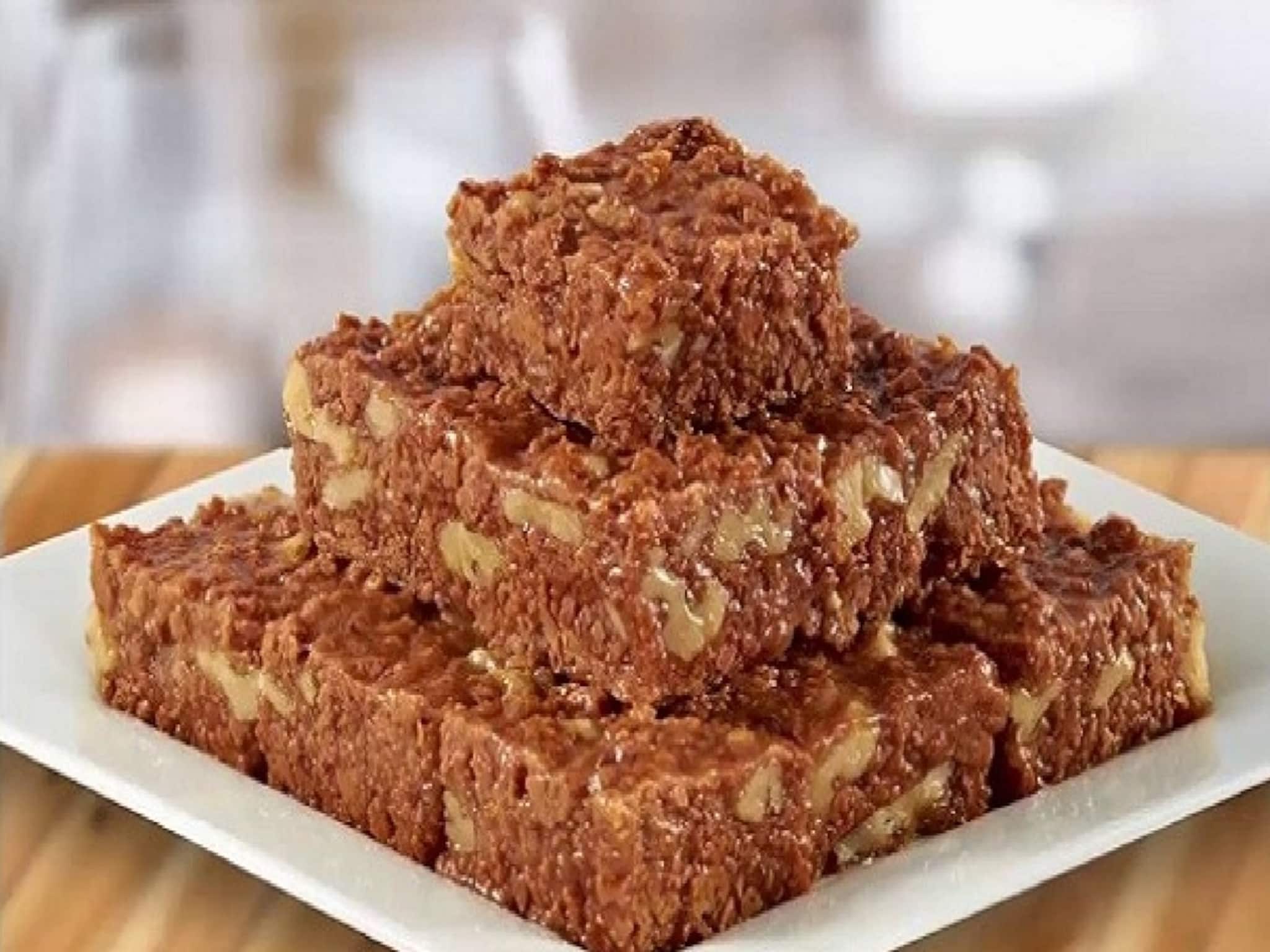 Sweet: শুধু শীতকালেই মেলে, মুখে দেওয়ার সঙ্গে সঙ্গেই গলে যায়! সোহন হালুয়া এক বিশুদ্ধ বিস্ময়, খেয়েছেন?