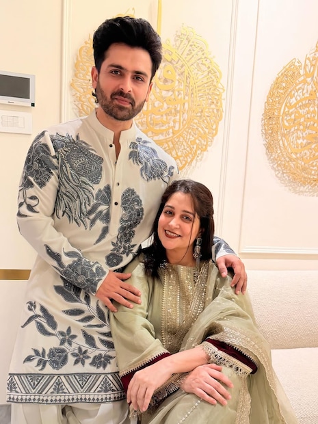 দীপিকা ব্যাখ্যা করেছিলেন যে তিনি এবং তাঁর পরিবার সেই সময় আতঙ্কিত ছিলেন, কারণ কেউই এত গুরুতর অসুস্থতা আশা করেনি। তিনি বলেছিলেন যে ক্যানসার কোষগুলি ছড়িয়ে পড়া রোধ করার জন্য ডাক্তাররা অস্ত্রোপচারের মাধ্যমে তাঁর লিভারের একটি অংশ, যার মধ্যে পিত্তথলিও অন্তর্ভুক্ত ছিল, অপসারণ করেছিলেন। 