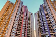 অটো লক দরজা বন্ধ হয়ে ফ্ল্যাটে একা, গুরুগ্রামে তেইশ তলার বারান্দা থেকে নীচে ৫ বছরের বালক!