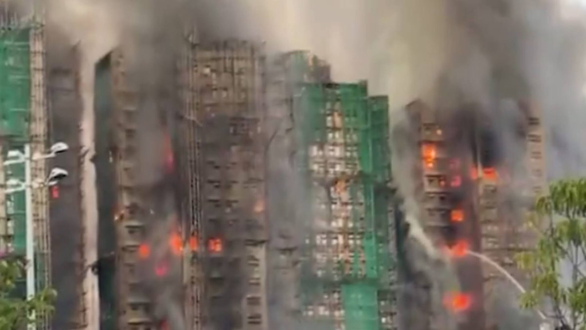 Hong Kong Fire: হংকংয়ে ভয়াবহ আগুনের গ্রাসে ৮টি আবাসিক বহুতল, মৃত ১৩! ভিতরে আটকে থাকতে পারেন কয়েকশো বাসিন্দা