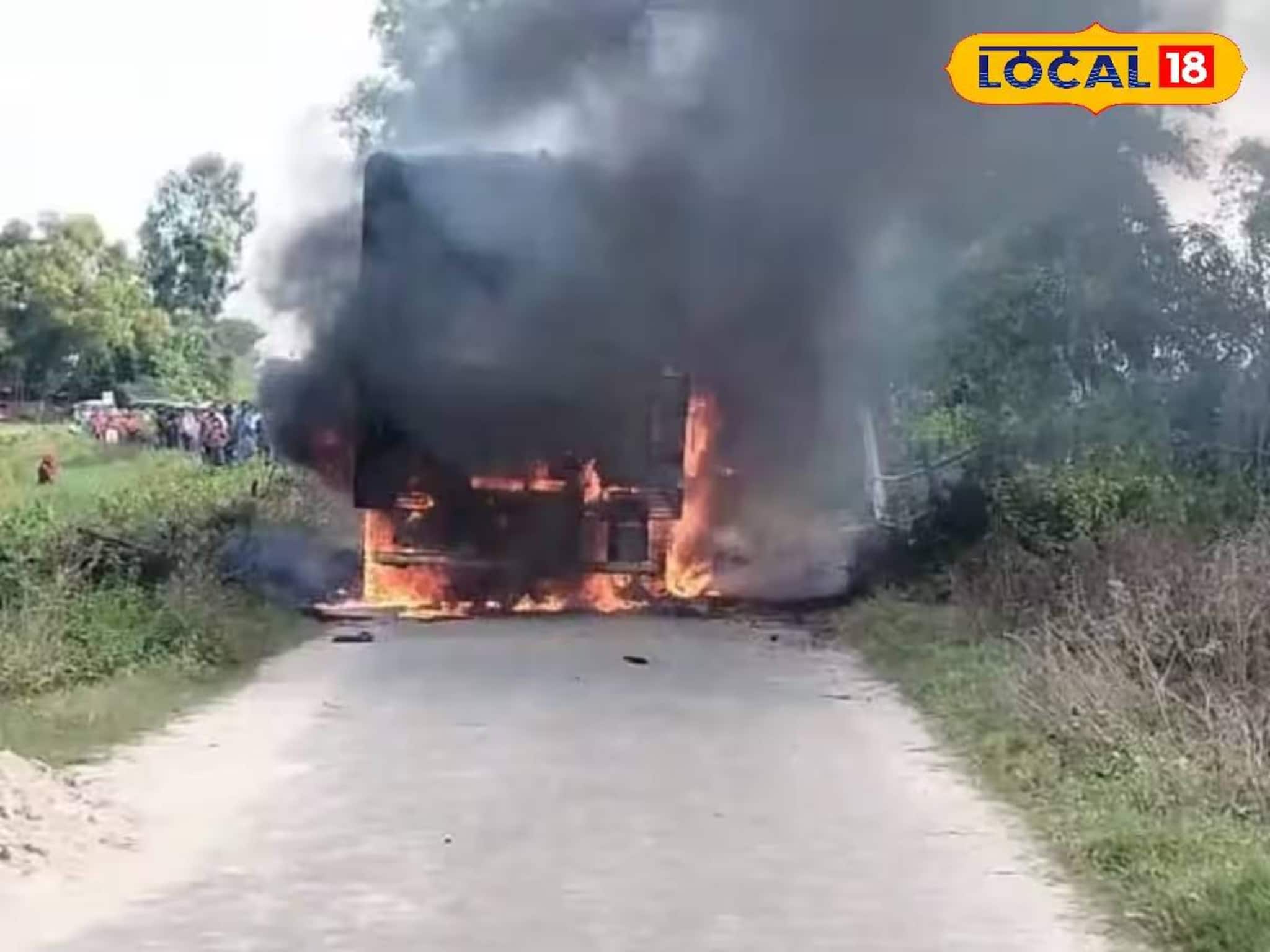বেপরোয়া লরি কেড়ে নিল প্রাণ! কাঠুরেকে পিষে দিয়ে পলাতক চালক