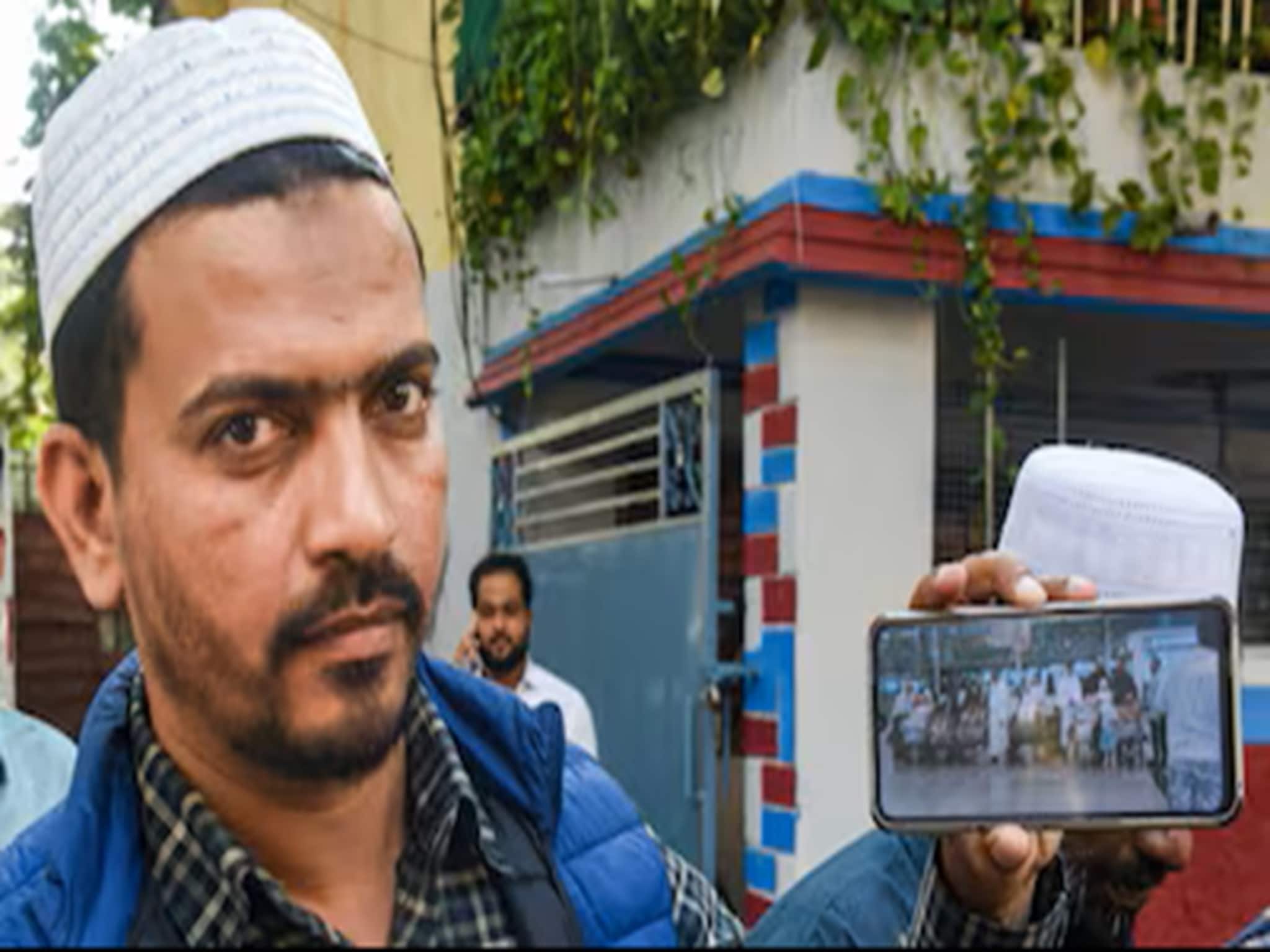 মুহূর্তে শেষ পরিবারের তিন প্রজন্ম! সৌদি আরবের বাস দুর্ঘটনায় মারা গেলেন একই পরিবারের ১৮ জন!