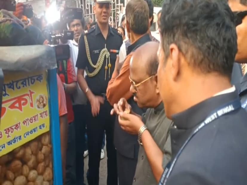 এরপর তিনি বজবজের একটি ইংরেজি মাধ্যমের বেসরকারি স্কুলে একটি আলোচনা সভায় যোগদান করেন। সাংবাদিকদের মুখোমুখি হয়ে রাজ্যপাল সিভি আনন্দ বোস জানান, সাধারণ মানুষজনের কাছে পৌঁছে তাঁদের কথা শোনা এই কর্মসূচির প্রধান লক্ষ্য। সাধারণ মানুষের অভিযোগ, দাবি এবং তাঁদের প্রয়োজন-সবটাই সরাসরি জানার জন্যই 'জল তরঙ্গ' শুরু করা হয়েছে।