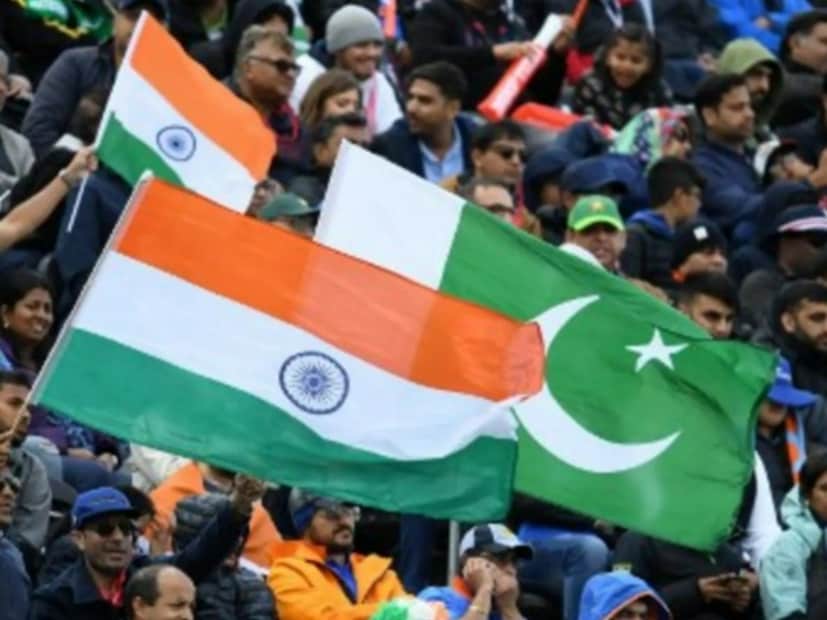 ভারতের গ্রুপে রয়েছে পাকিস্তান, যুক্তরাষ্ট্র, নেদারল্যান্ডস এবং নামিবিয়া। গ্রুপ পর্বে ভারত ৭ ফেব্রুয়ারি মুম্বইয়ে যুক্তরাষ্ট্রের বিরুদ্ধে অভিযান শুরু করবে। এরপর ১২ ফেব্রুয়ারি দিল্লিতে নামিবিয়ার মুখোমুখি হওয়ার পর তৃতীয় ম্যাচে কলম্বোতে পাকিস্তানের বিপক্ষে নামবে  টিম ইন্ডিয়া। শেষ গ্রুপ ম্যাচটি ১৮ ফেব্রুয়ারি আহমেদাবাদে নেদারল্যান্ডসের বিপক্ষে অনুষ্ঠিত হবে। প্রতিদিন তিনটি করে ম্যাচ হওয়ায় কথা।