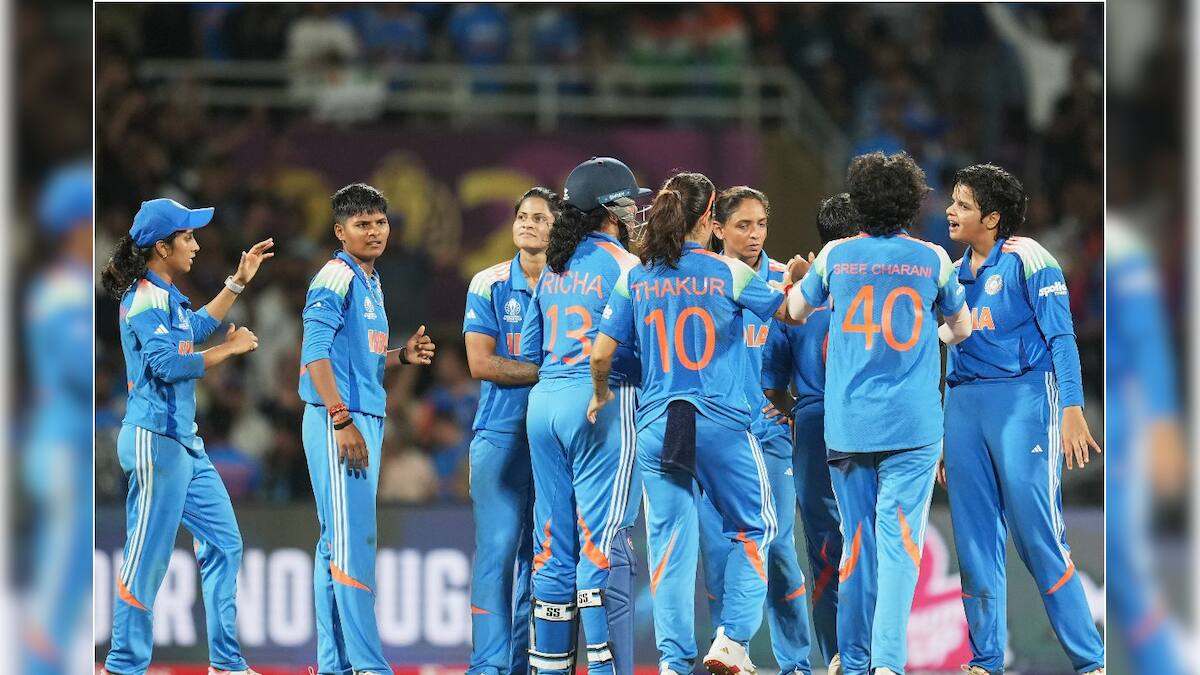 IND W vs SA W ফাইনাল: দক্ষিণ আফ্রিকার অষ্টম উইকেটের পতন, ভারতের চোখ মহিলাদের বিশ্ব শিরোপা বিপদে IND W vs SA W ফাইনাল: দক্ষিণ আফ্রিকার অষ্টম উইকেটের পতন, ভারতের চোখ মহিলাদের বিশ্ব শিরোপা বিপদে