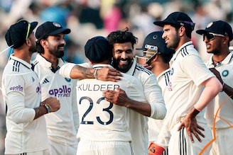 ইডেনের ঘূর্ণি পিচে দাপট জাডেজা-কুলদীপদের, মাত্র ৬৩ রানে এগিয়ে দক্ষিণ আফ্রিকা