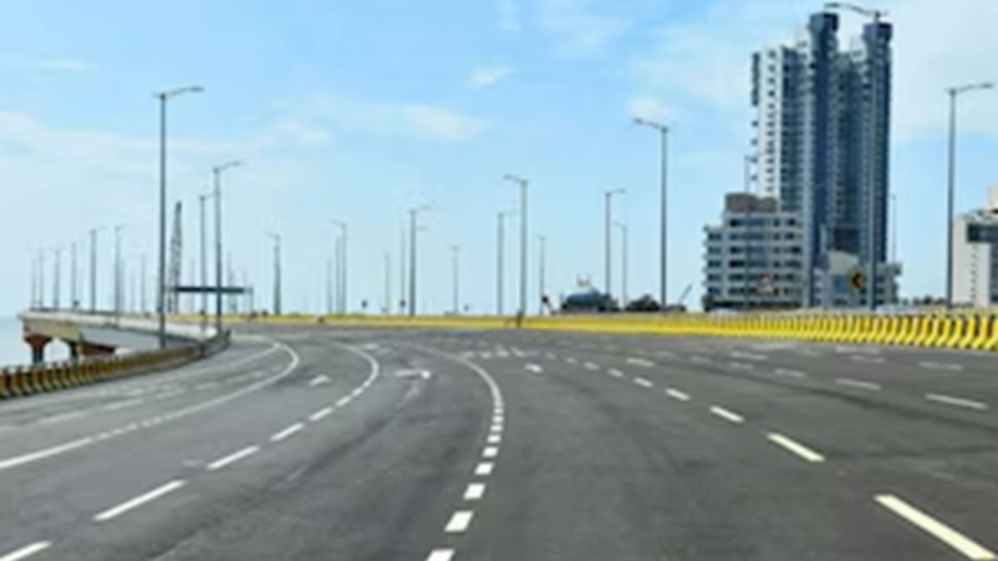 লাল-সবুজের বালাই নেই, স্টপ নেই, দিল্লি বা বেঙ্গালুরু নয়, ভারতের প্রথম ট্র্যাফিক লাইট-মুক্ত শহর জেনে নিন