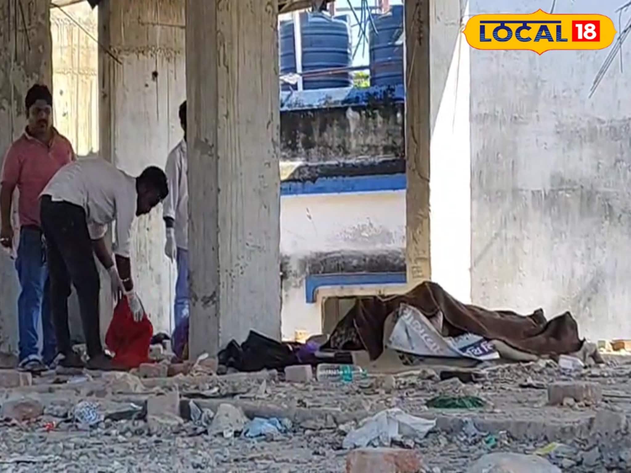 ইসলামপুরে নির্মীয়মাণ ভবন থেকে পচা দুর্গন্ধ, স্থানীয়রা উদ্ধার করল মৃতদেহ!