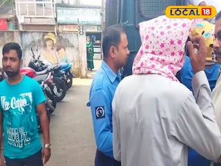 ধৃত স্কুল শিক্ষক ধৃত স্কুল শিক্ষক