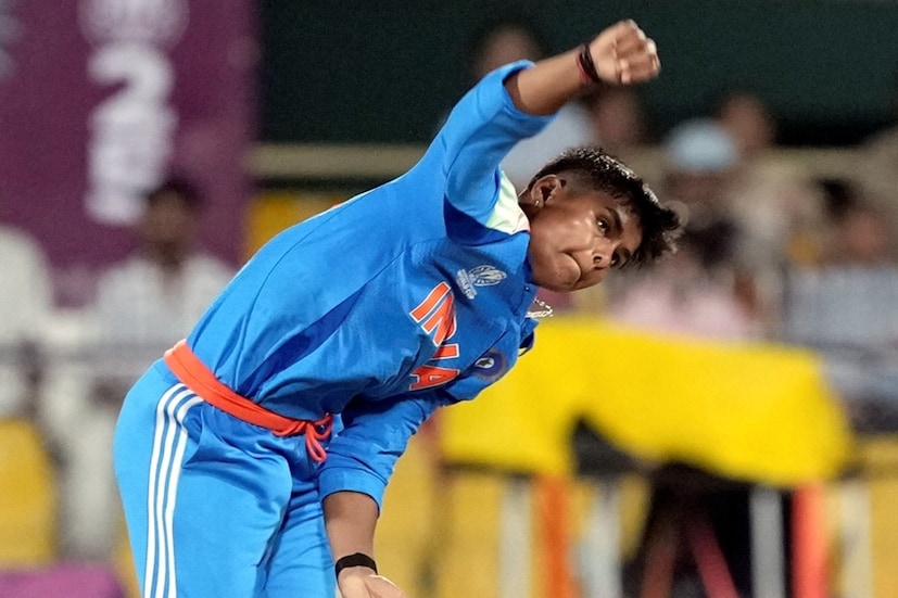 মধ্যপ্রদেশ সরকার ক্রান্তি গৌড়কে ১ কোটি টাকা পুরস্কার দেবে: বিশ্বকাপ ক্রিকেট ফাইনাল দেখার জন্য মধ্যপ্রদেশের ছত্রপুর জেলার ঘুয়ারা শহরে ক্রান্তি গৌড়ের বাড়িতে ভক্তরা একটি বড় স্ক্রিন লাগিয়েছিলেন। দক্ষিণ আফ্রিকার বিরুদ্ধে ভারত জয়লাভের সঙ্গে সঙ্গেই আতসবাজিতে আকাশ ভরে যায়। পুরো শহর আতসবাজির শব্দে মুখরিত হয়ে ওঠে। ক্রান্তির বাবা মুন্নালালকে জনতার ভিড়ে স্বাগত জানানো হয়।