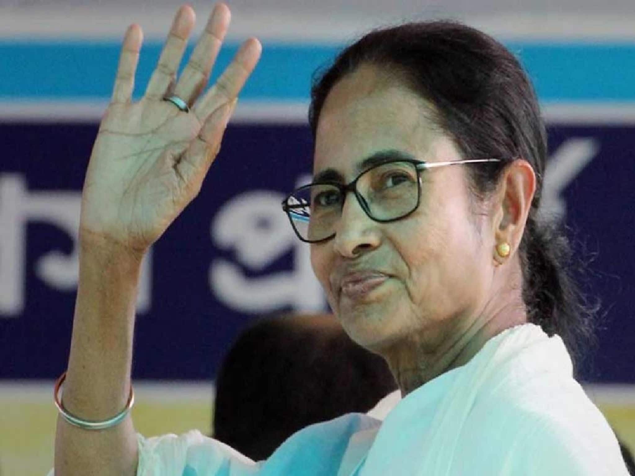 দেড় কোটি নাম বাদ দেওয়ার 'চক্রান্ত' এসআইআর-এ! বড় অভিযোগ মমতার! জানালেন নিজের পরিকল্পনাও দেড় কোটি নাম বাদ দেওয়ার 'চক্রান্ত' এসআইআর-এ! বড় অভিযোগ মমতার! জানালেন নিজের পরিকল্পনাও