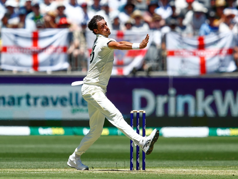 এই ম্যাচে আরেকটি গুরুত্বপূর্ণ মাইলফলক স্পর্শ করেন স্টার্ক—অ্যাশেজে তার উইকেটের সংখ্যা পৌঁছল ১০০-তে। ইংল্যান্ডের প্রাক্তন অধিনায়ক জো রুট ছিলেন তার এই মাইলফলকের শিকার। এ কৃতিত্বের মাধ্যমে স্টার্ক গ্লেন ম্যাকগ্রা ও ডেনিস লিলির মতো কিংবদন্তিদের তালিকায় নাম লেখান। অ্যাশেজে ১০০ উইকেট নেওয়া তিনি সপ্তম অস্ট্রেলিয়ান পেসার।