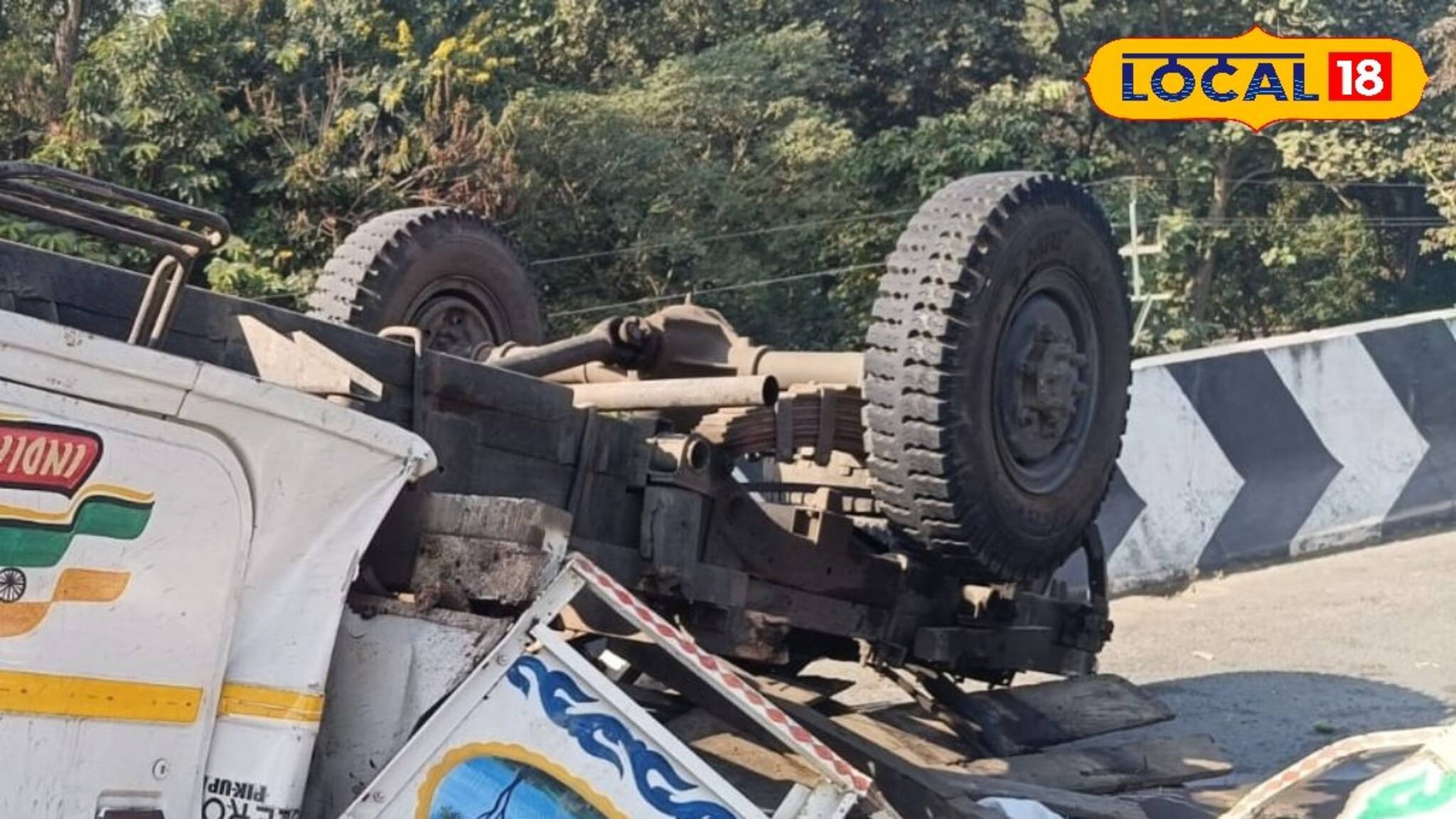 নদিয়ায় জাতীয় সড়কে মর্মান্তিক দুর্ঘটনা! ট্রাকের ধাক্কায় পিষল পিকআপ ভ্যান চালক