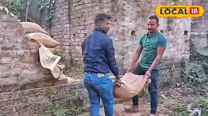 পরিত্যক্ত ঘর থেকে রেশন চালের একাধিক বস্তা উদ্ধার পরিত্যক্ত ঘর থেকে রেশন চালের একাধিক বস্তা উদ্ধার