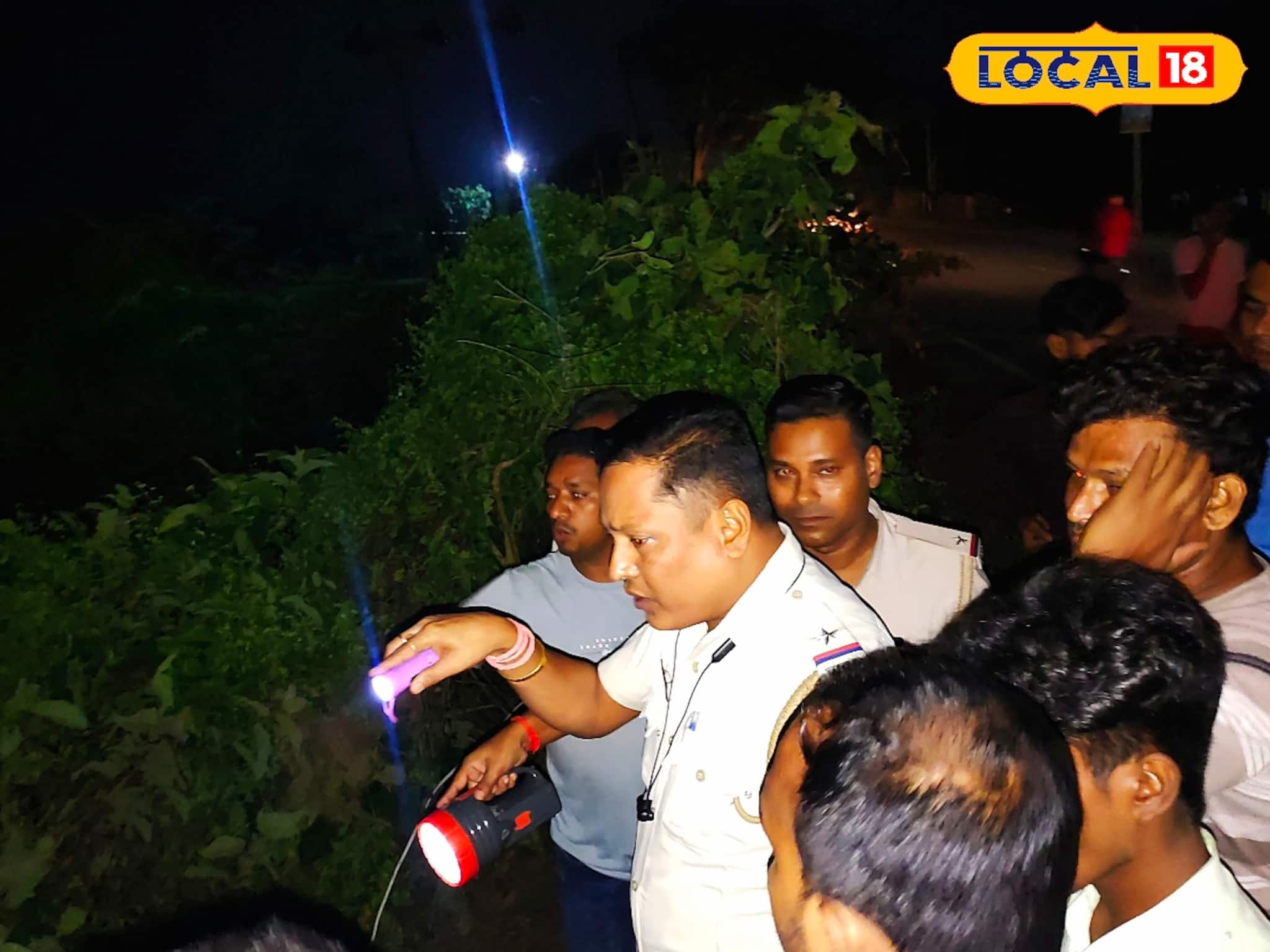 Malda: নিয়ন্ত্রণ হারিয়ে চারচাকা গাড়ির সঙ্গে বাইকের ধাক্কা! নিখোঁজ চালক! প্রায় পাঁচ ঘণ্টা পর নয়ানজুলি থেকে উদ্ধার দেহ