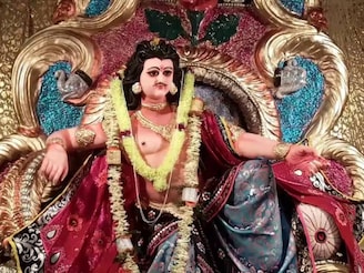 পদ্ম, গোলাপ...আর কোন ৪ ফুল আজ কার্তিক পুজোয় নিবেদন করলে পূর্ণ হবে আপনার মনের ইচ্ছে, জানুন